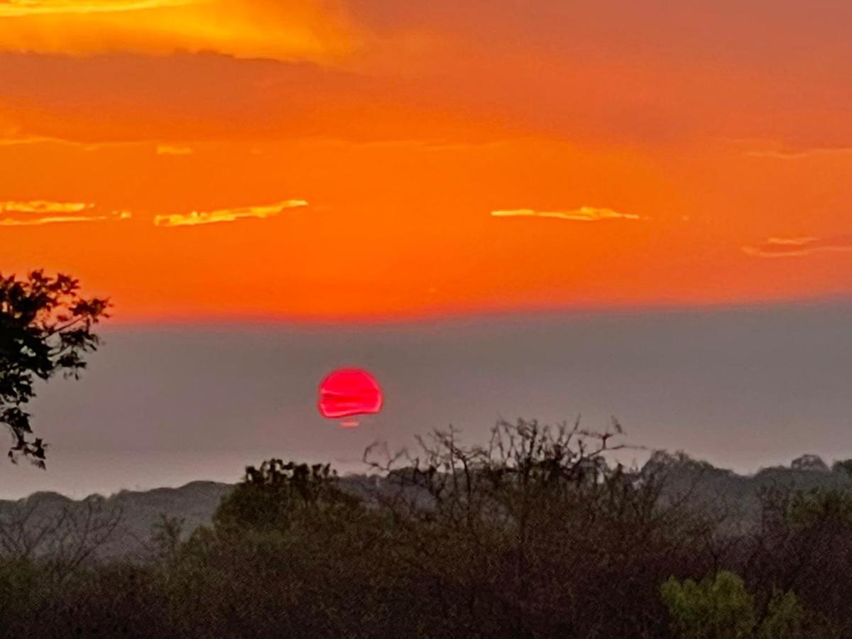Stunning Mountain Views From A 3-Bedroom Home With Pool Hoedspruit Esterno foto
